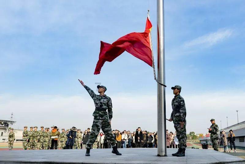 国家卫健委派出国家级医疗专家赴新余指导火灾事故伤员救治工作