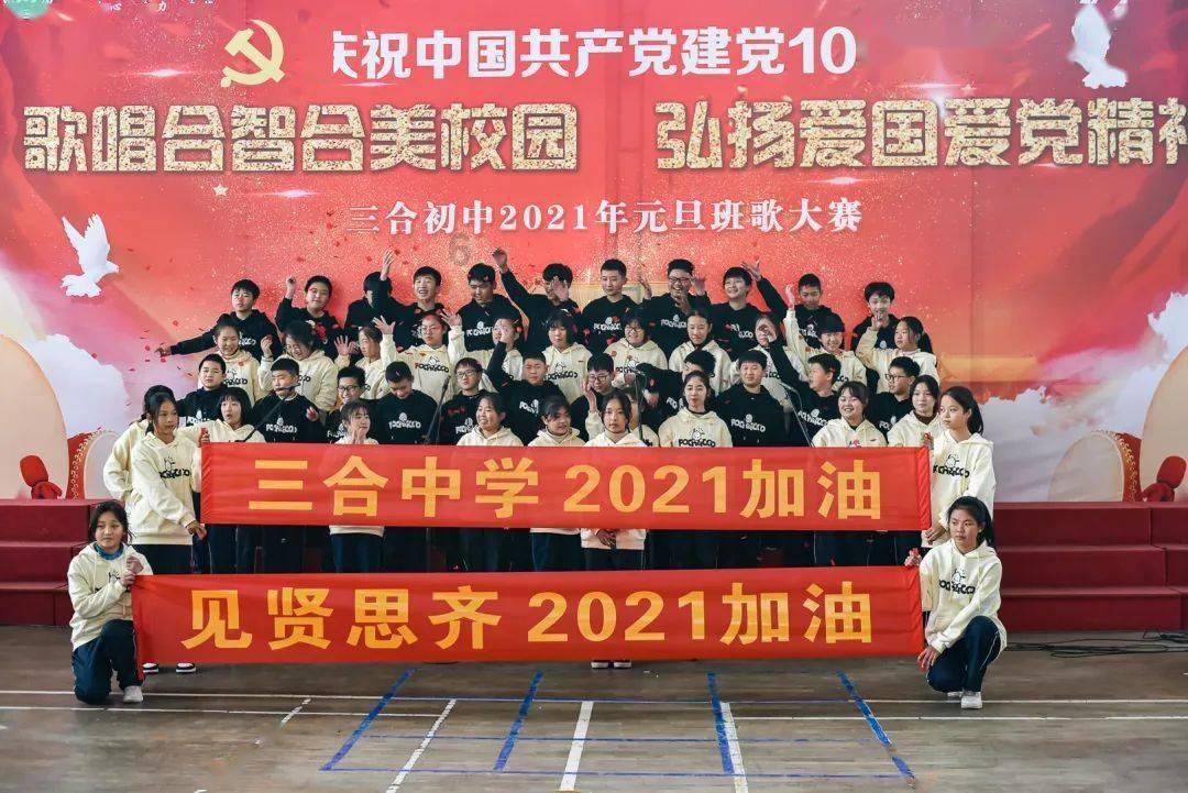 刘嘉玲晒与干儿子合照,感慨康康都长这么大了:胡军基因太强了