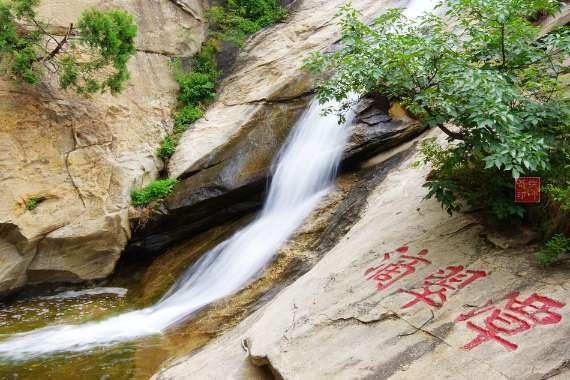 美丽皇后逃脱